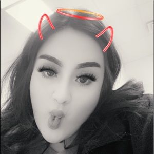 Meet your Posher, Noelia